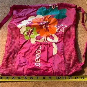 SPEEDO HOT PINK HOBO DRAWSTRING BACKPACK Adjustable straps